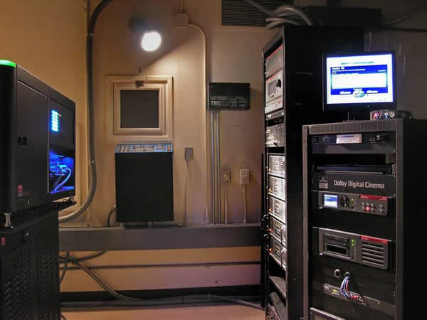 Phoenix Theatres Laurel Park Place - Digital 3-D From Cory (newer photo)